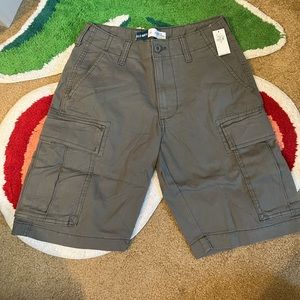 NWT Grey Old Navy Straight Cargo Shorts